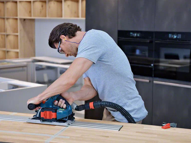 Bosch scie plongeante sans fil BITURBO GKT 18V-52 GC lame 140mm L-BOXX