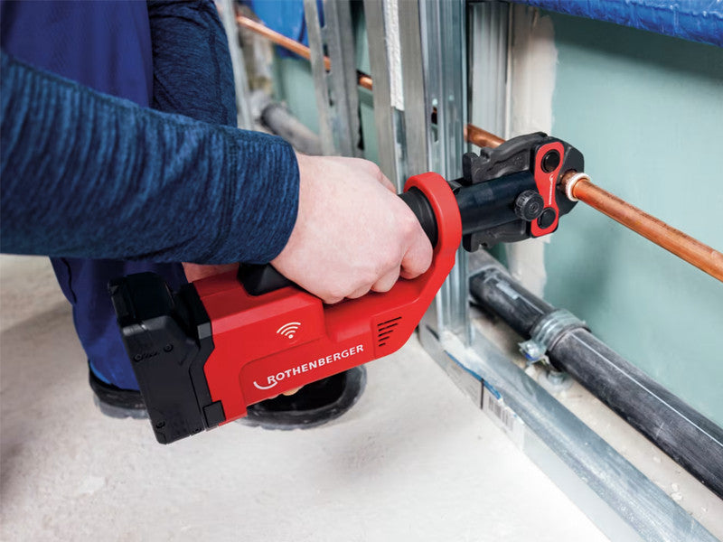 Rothenberger Romax Compact III Sertisseuse Électro-Hydraulique 18V + Mâchoires TH16-20-26